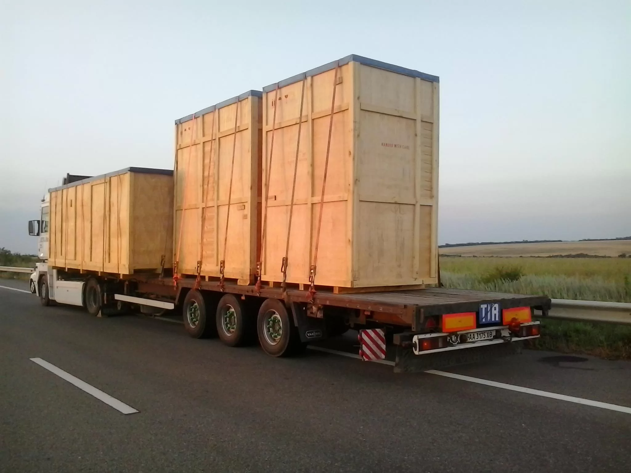 Сколько стоит перевезти негабаритный груз?